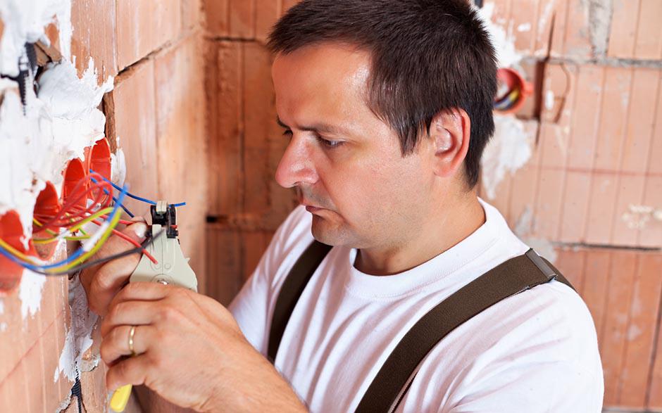 technicien électricien Compiègne